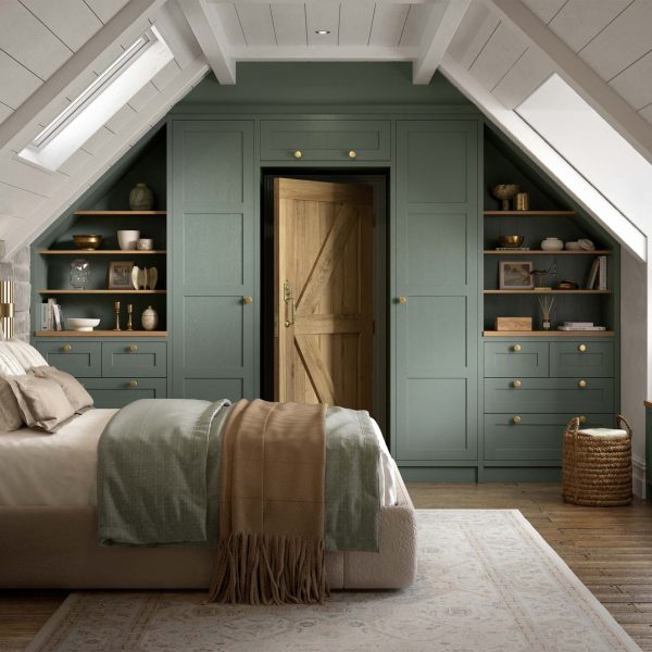 aldana-reed-green-classic-traditional-bedroom-uform-scaled